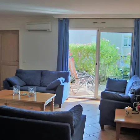 Les Pins Bleus A8 Sainte-Maxime