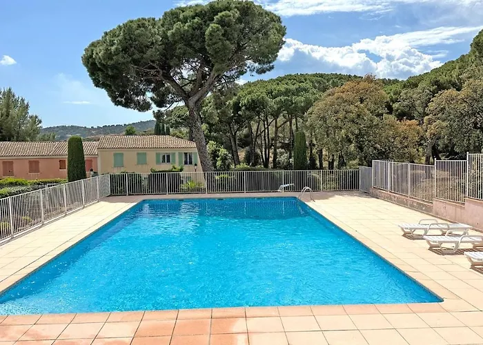 Les Pins Bleus A8 شقة سانت ماكسيم
